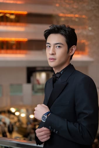 張奕聰佩戴Piaget Polo高級精鋼腕錶