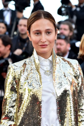 Siran Manoukian mit einem fantastischen Piaget Collier aus Weißgold mit Diamanten